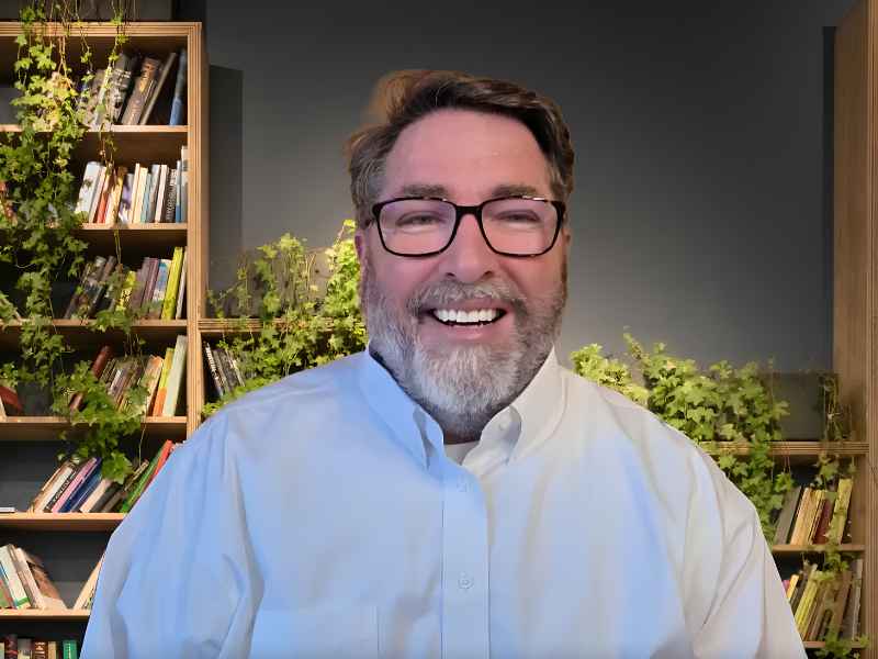 Dr. Chris Diener